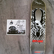 Comment below and I'll pick 3 random people to receive a signed pic & deck. Winners will be chosen at 3pm PST. Be nice (here... and as a general rule in life)